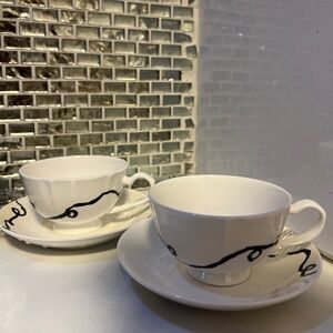 Black & white handpainted minimalist abstract mug set